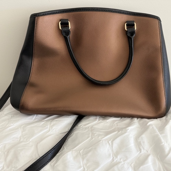 Coach Handbag - Picture 4 of 9